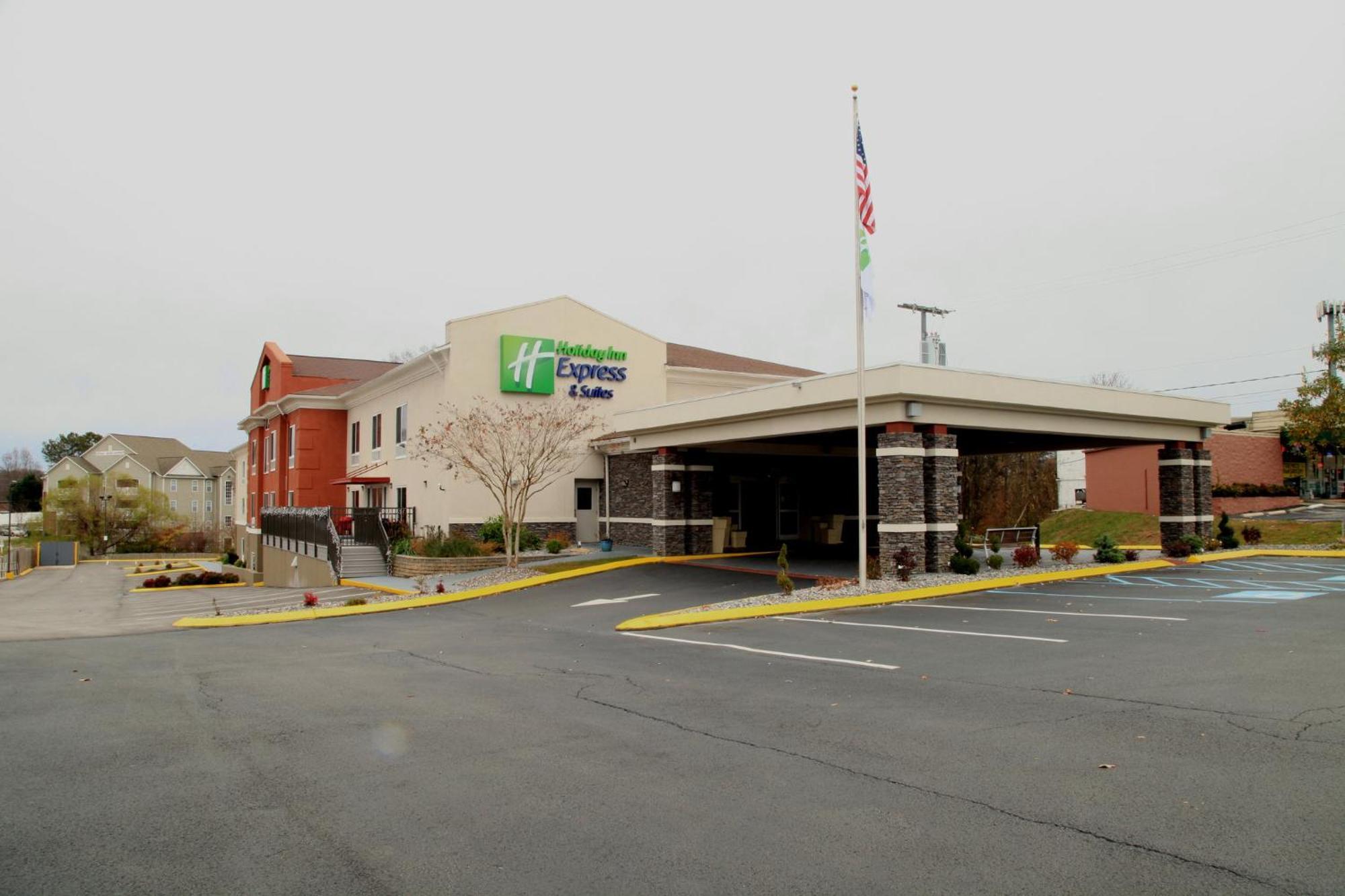 Holiday Inn Express & Suites Chattanooga-Hixson By Ihg Eksteriør billede